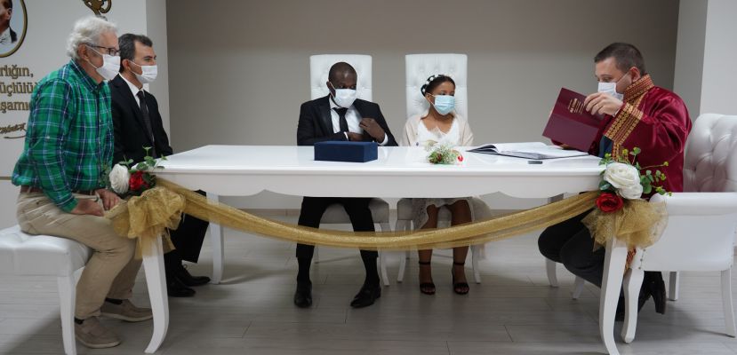 Haitili çift Lüleburgaz’da evlendi