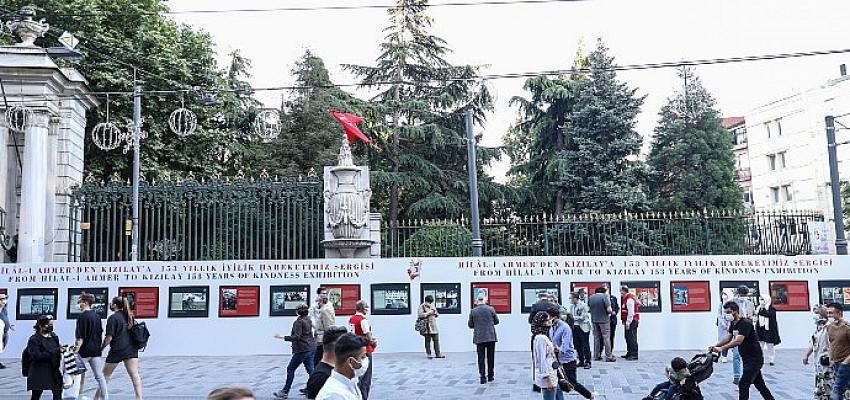 Kızılay’ın 153 yıllık İyilik Hareketi Beyoğlu’nda fotoğraflarla sergileniyor