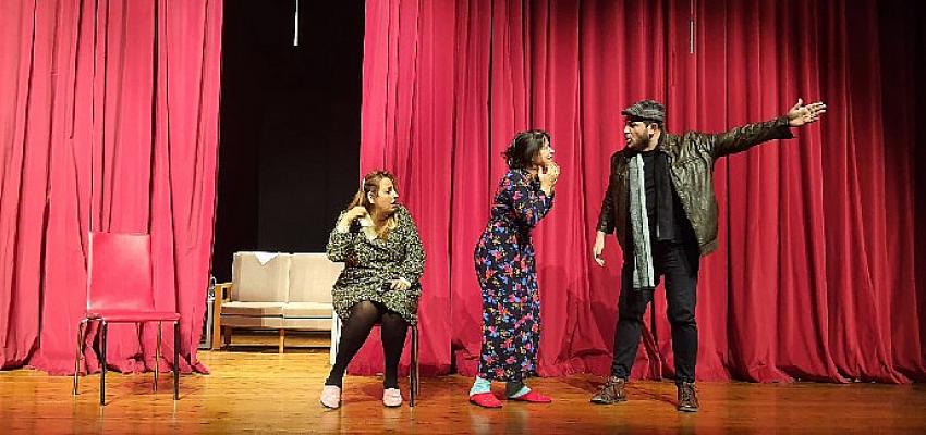 Büyükşehir Tiyatrocuları İstanbul’da Sahne Aldı