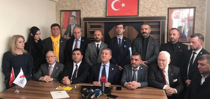 Türkiye Değişim Partisi Genel Başkanı Sayın Mustafa Sarıgül, 28 Aralık 2021 Salı (Bugün ) Sivas’ta basın toplantısı yaptı.