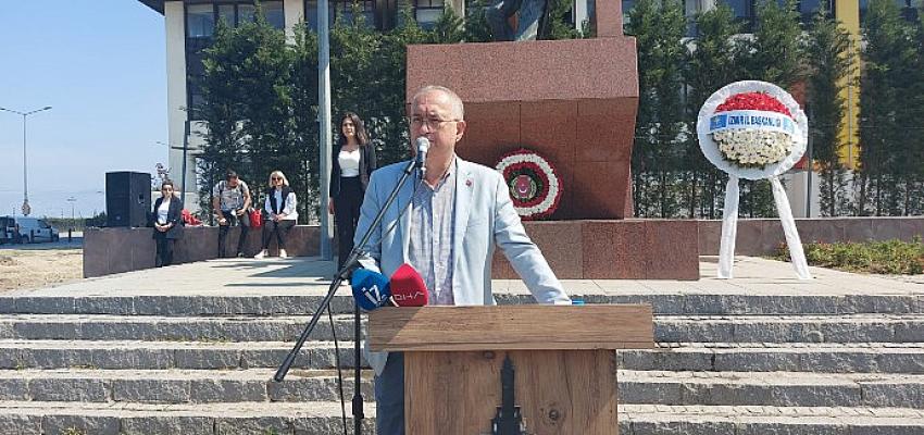 Şehit Gazeteci Hasan Tahsin ‘İlk Kurşun Anıtı’ önünde anıldı