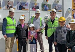 İş Sağlığı ve Güvenliği Haftası etkinliklerle kutlanıyor: Ytong çocukları baret boyadı, iş güvenliğinin önemine dikkat çekti