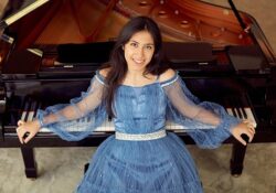 13 Yaşındaki Genç Piyanist ARYA SU GÜLENÇ'in Büyük Başarısı