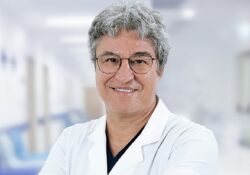 Prof. Dr. Attar: “Kadın Yaşamını Etkileyen Hastalıklarla Mücadele İçin Düzenli Kontroller Şart!"