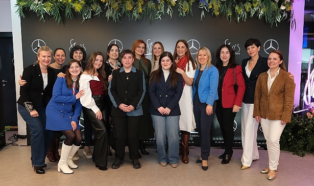 Mercedes-Benz She’s Mentoring Programı, Geleceğin Kadın Liderlerini Destekliyor